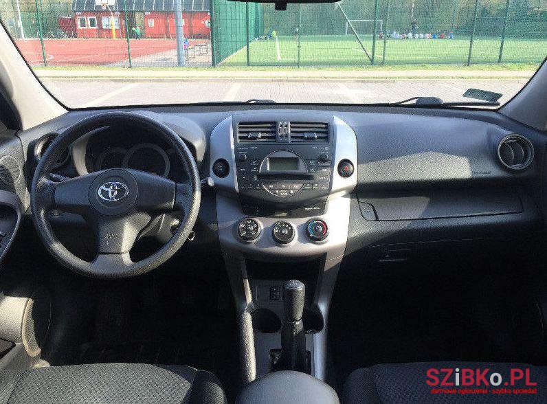 2008' Toyota Rav-4 photo #2
