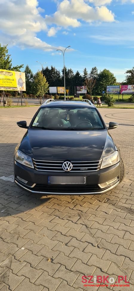 2012' Volkswagen Passat photo #6
