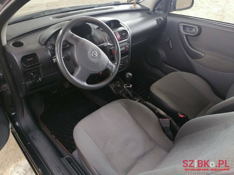 2002' Opel Corsa photo #5