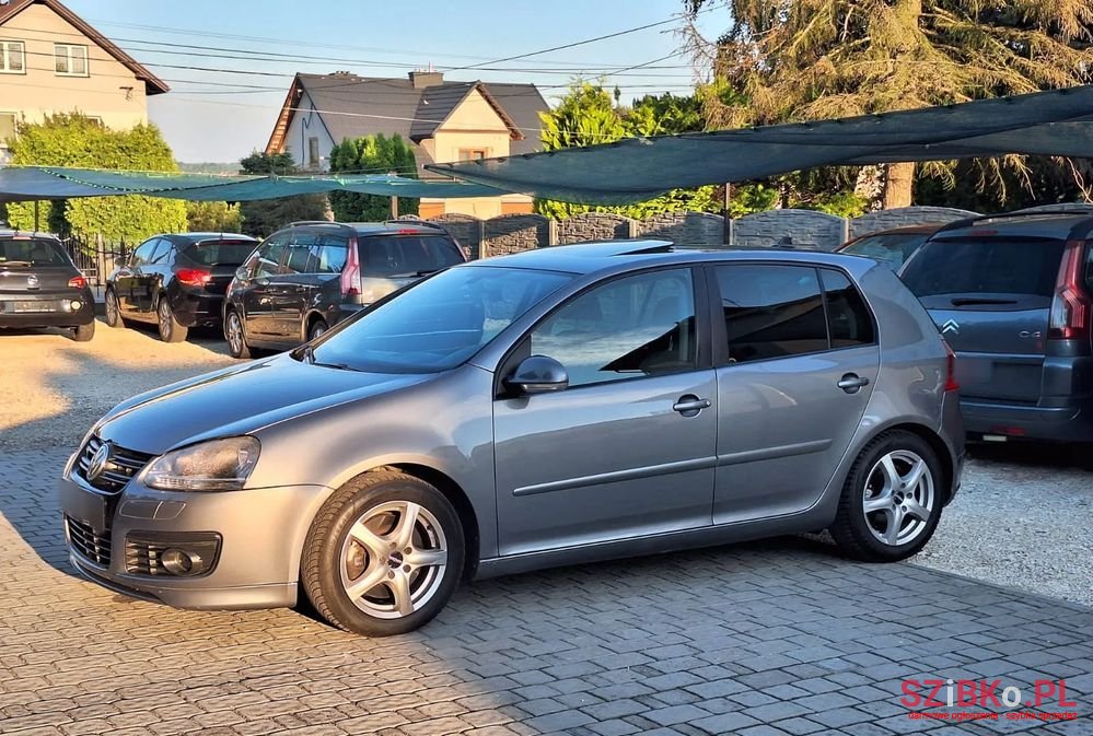 2008' Volkswagen Golf 2.0 Tdi Dpf Gt Sport photo #2