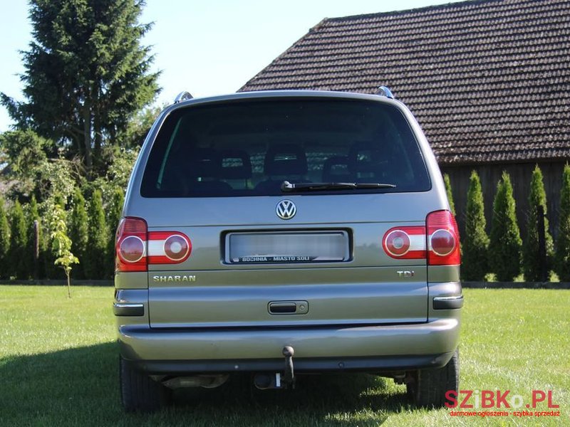 2007' Volkswagen Sharan 1.9 Tdi Comfortline Tiptr photo #3