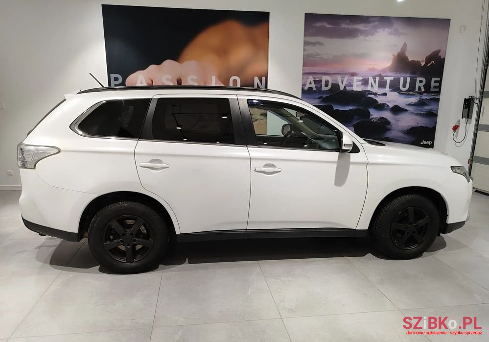 2012' Mitsubishi Outlander 2.2 Did Intense photo #4