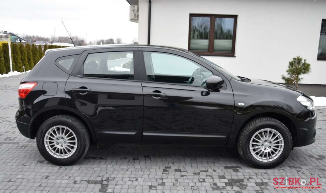 2011' Nissan Qashqai photo #3