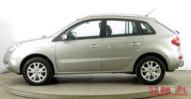 2008' Renault Koleos photo #2