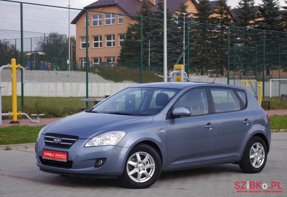 2008' Kia Ceed photo #2