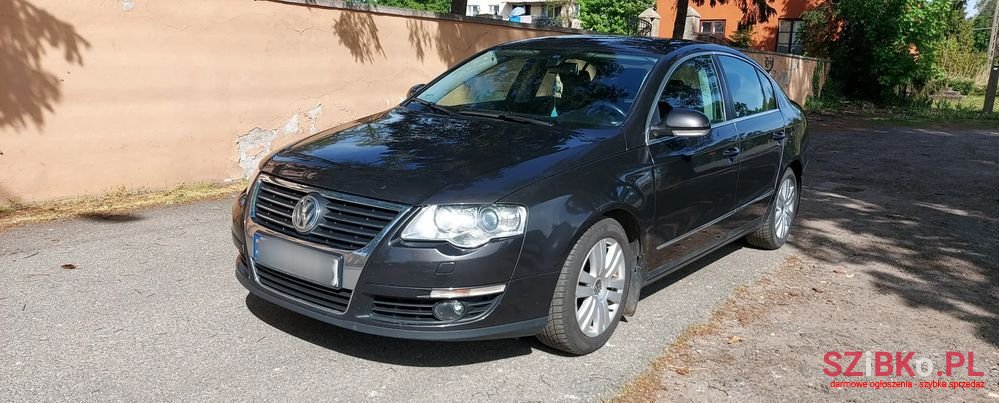 2005' Volkswagen Passat 2.0 Tdi Highline photo #5