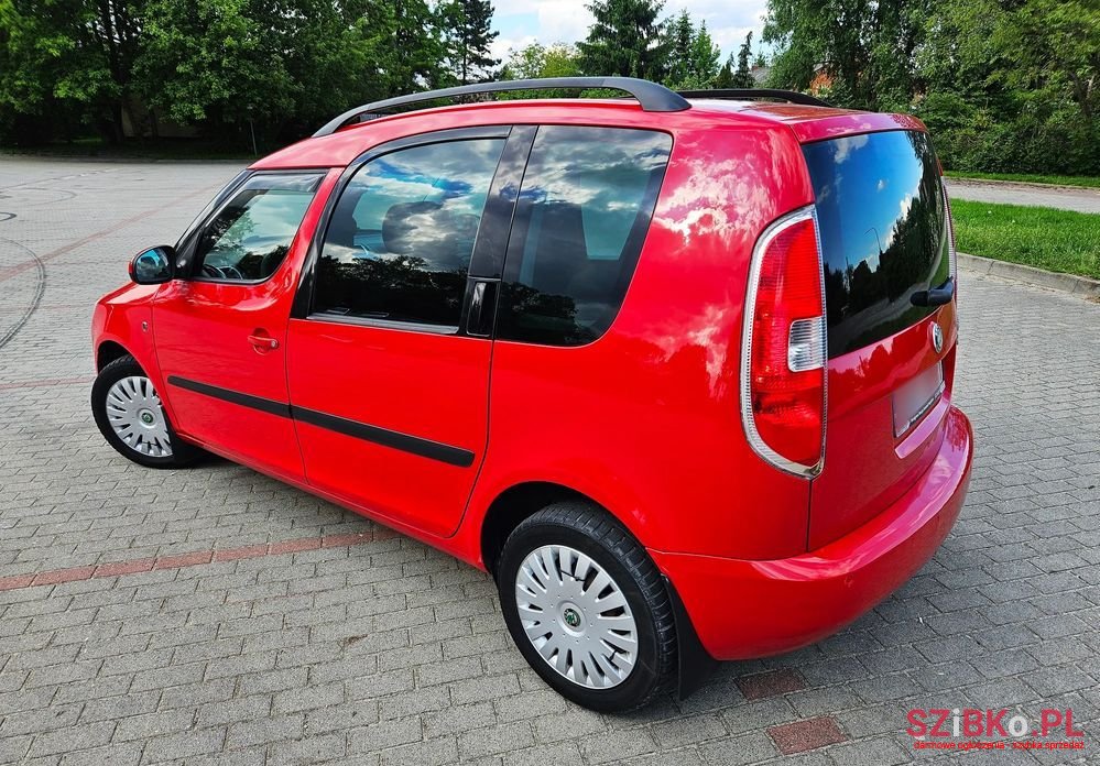 2009' Skoda Roomster photo #4