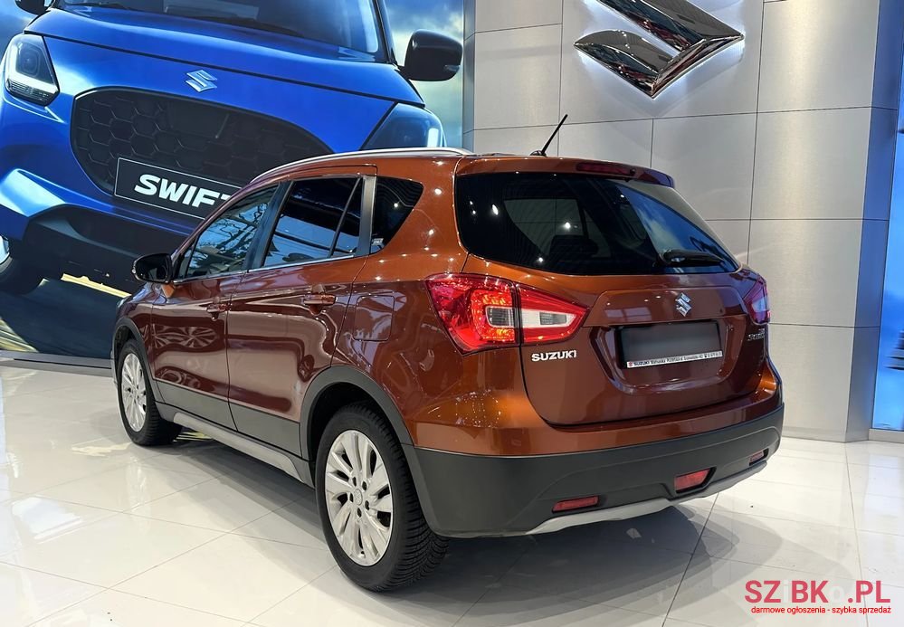 2017' Suzuki SX4 photo #5