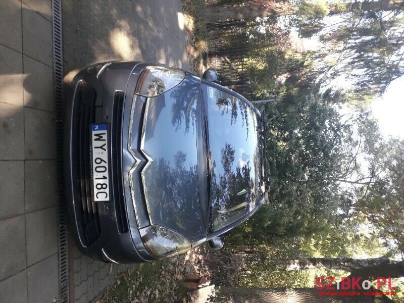 2010' Citroen photo #3