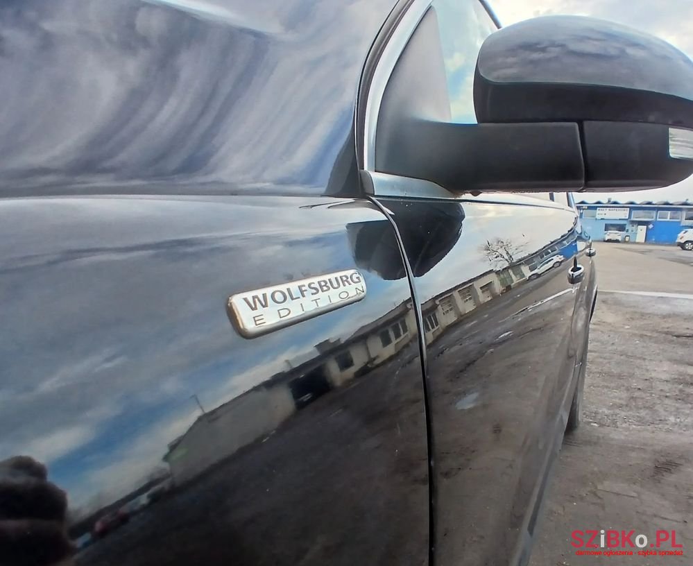 2010' Volkswagen Tiguan photo #6