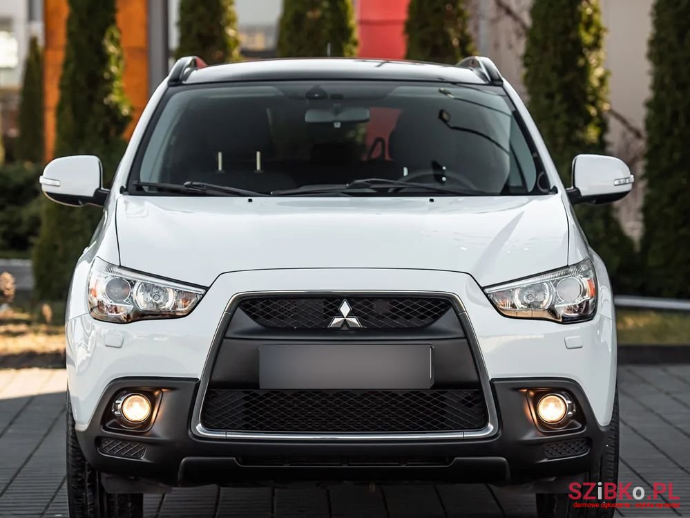 2011' Mitsubishi ASX photo #4