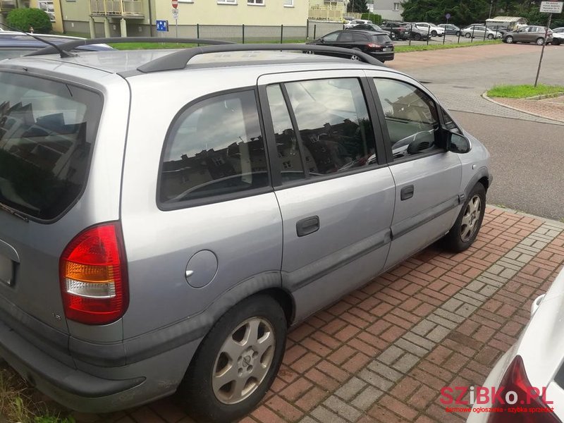 2001' Opel Zafira 1.8 16V Elegance photo #4