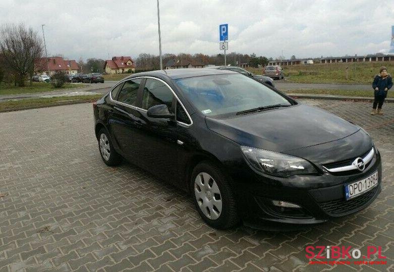 2017' Opel Astra photo #1