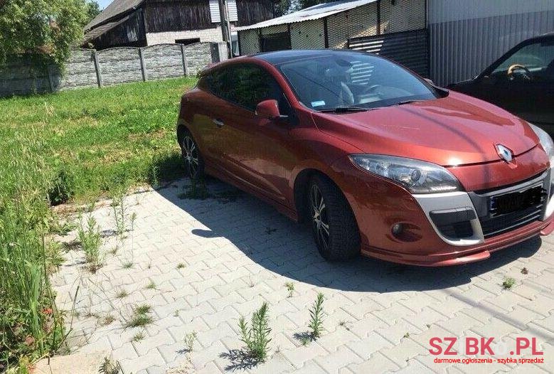 2010' Renault Megane photo #1