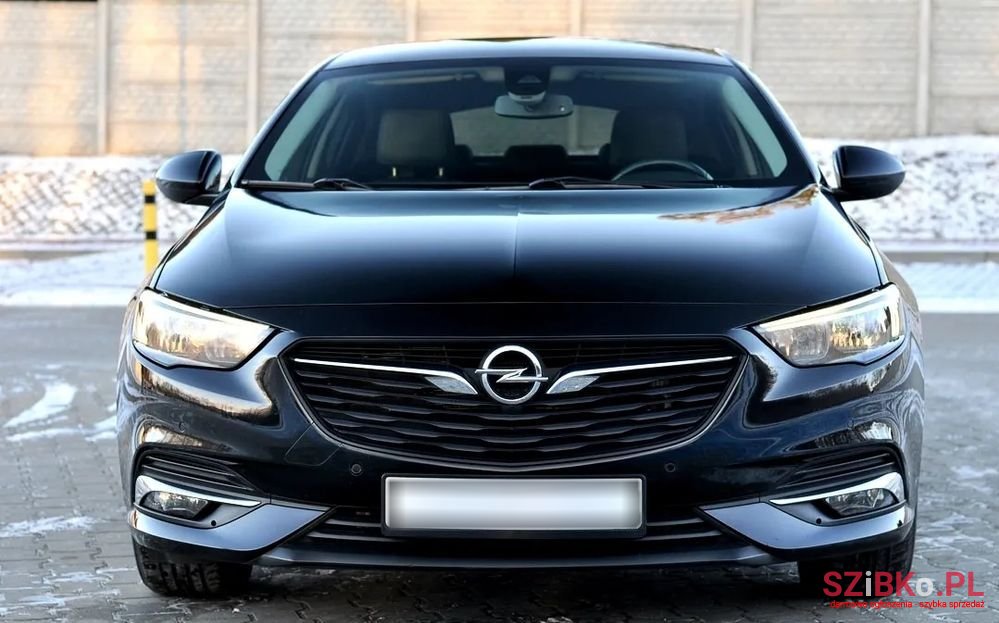 2018' Opel Insignia photo #4