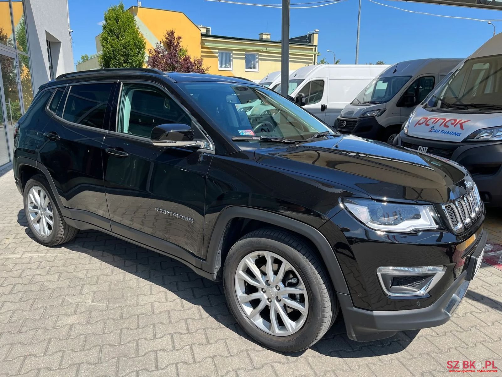 2020' Jeep Compass photo #4