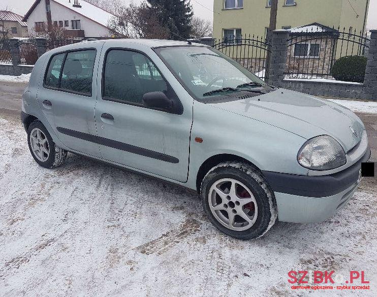 1998' Renault Clio photo #1