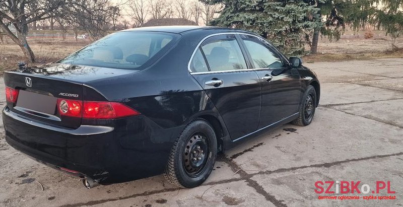 2004' Honda Accord 2.0 Comfort photo #2