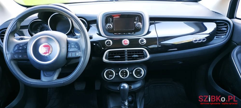 2017' Fiat 500X photo #2