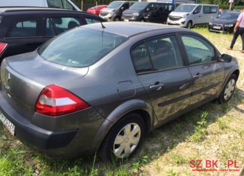 2005' Renault Megane photo #1