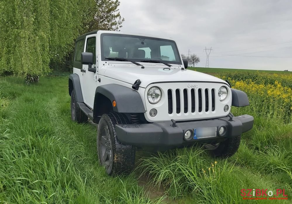 2014' Jeep Wrangler photo #3