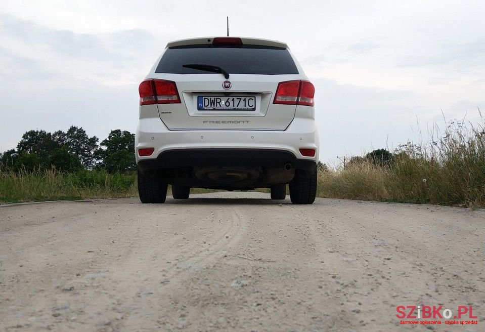 2014' Fiat Freemont photo #5