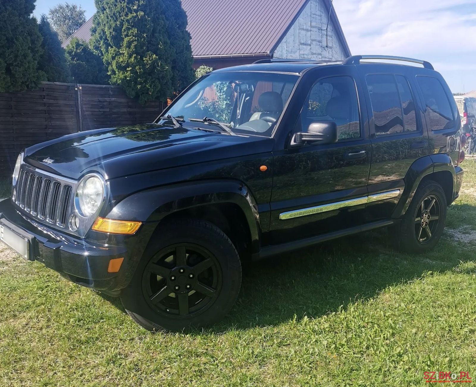 2005' Jeep Cherokee photo #1