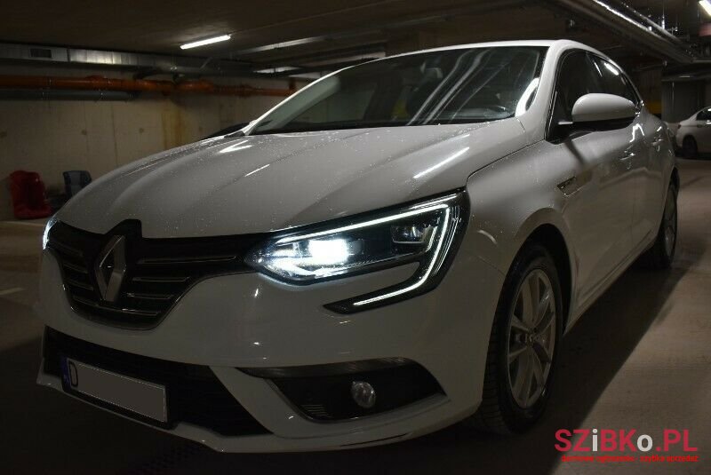 2019' Renault Megane photo #2