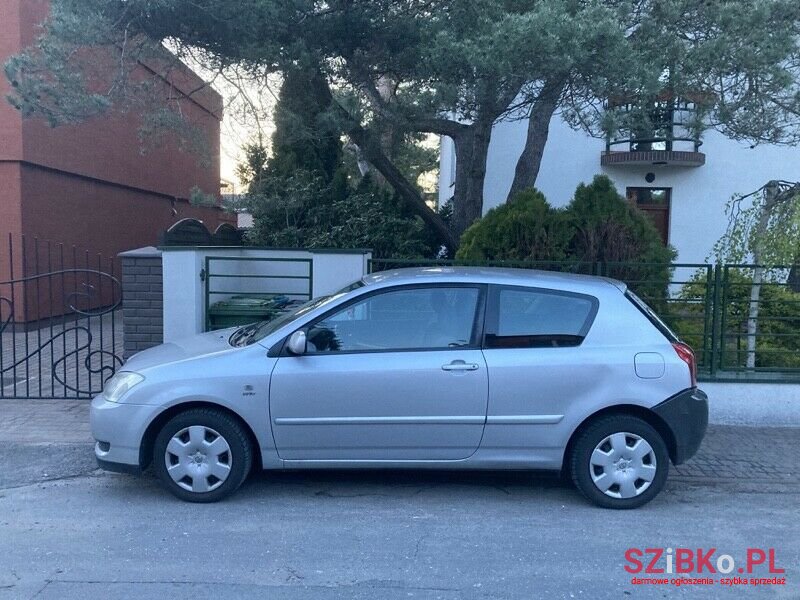 2002' Toyota Corolla photo #2