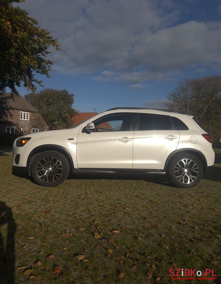 2015' Mitsubishi ASX 1.6 Cleartec 2Wd photo #3