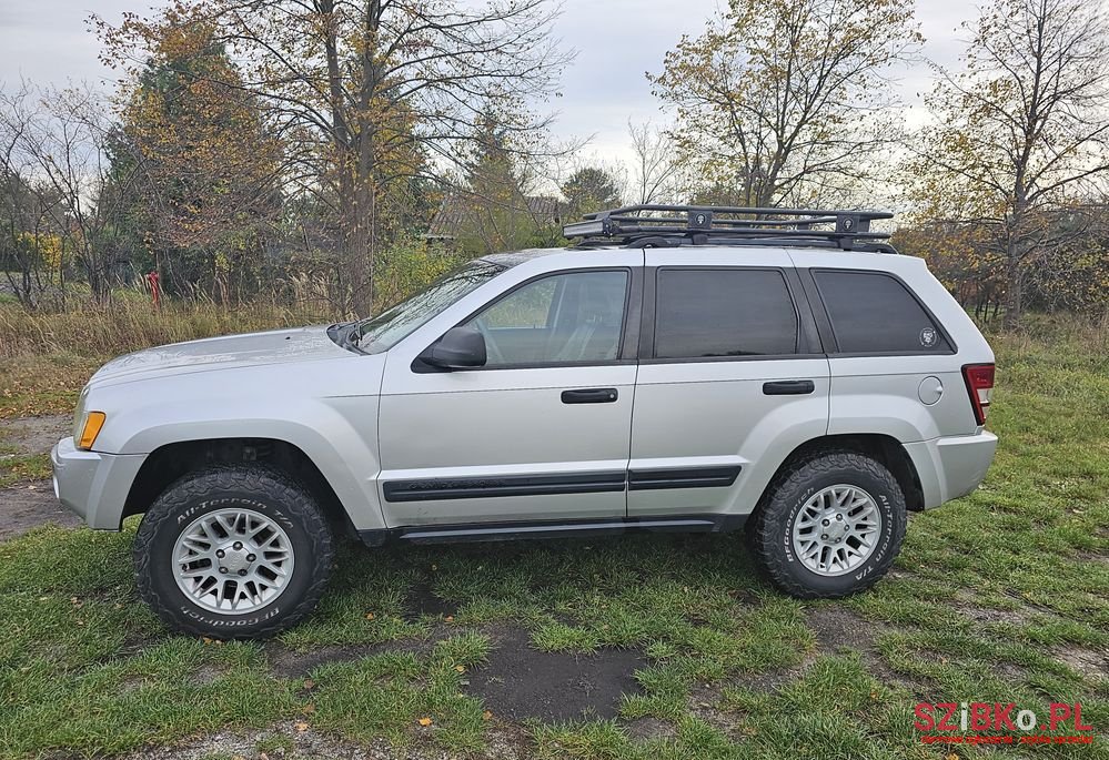 2005' Jeep Grand Cherokee photo #3