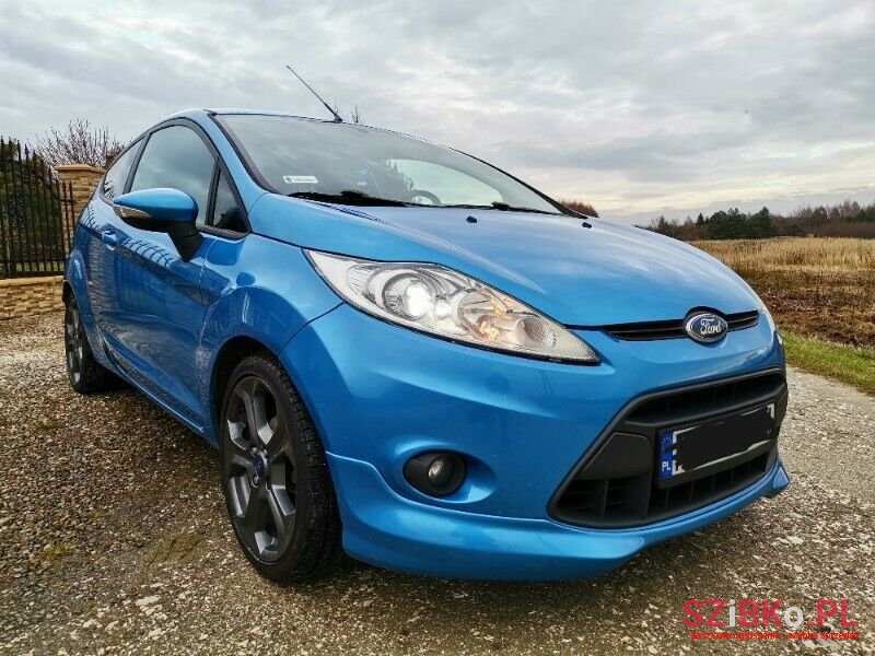 2009' Ford Fiesta photo #4