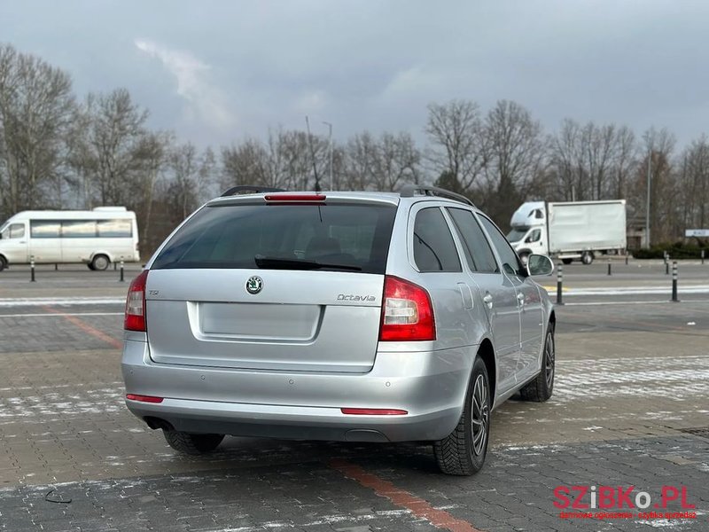 2010' Skoda Octavia photo #5