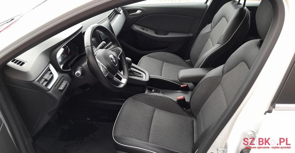 2021' Renault Clio photo #3