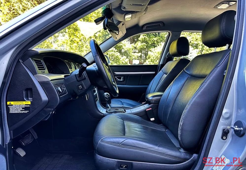 2006' Kia Opirus photo #5