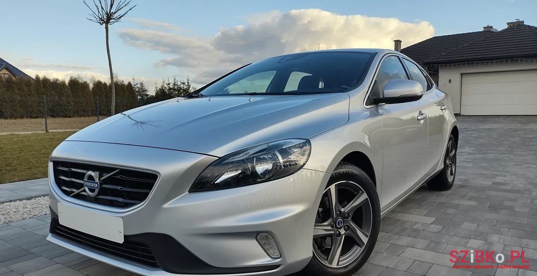 2015' Volvo V40 photo #1