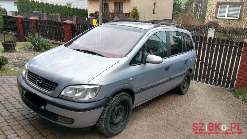 2001' Opel Zafira photo #1