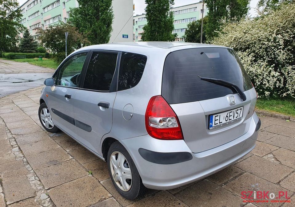 2002' Honda Jazz photo #2