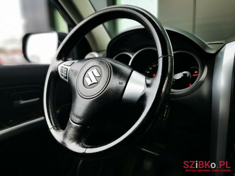 2005' Suzuki Grand Vitara photo #6
