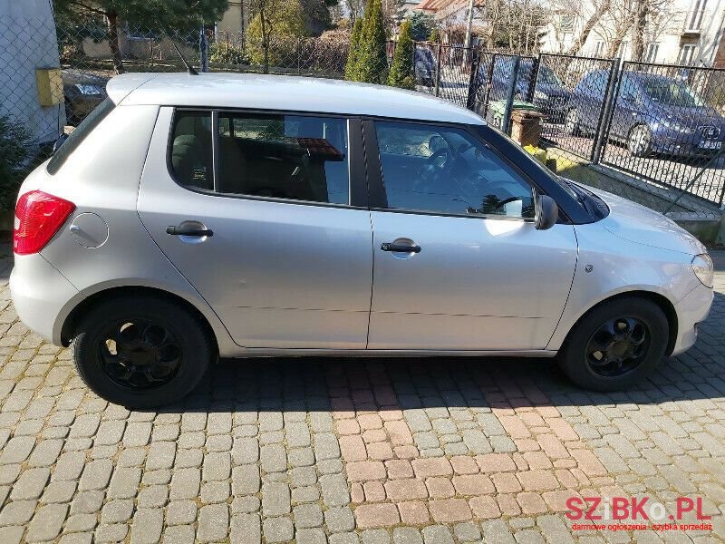 2012' Skoda Fabia photo #4