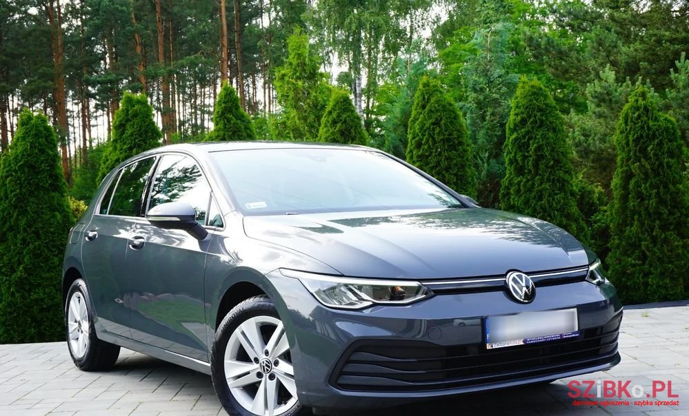 2022' Volkswagen Golf photo #1