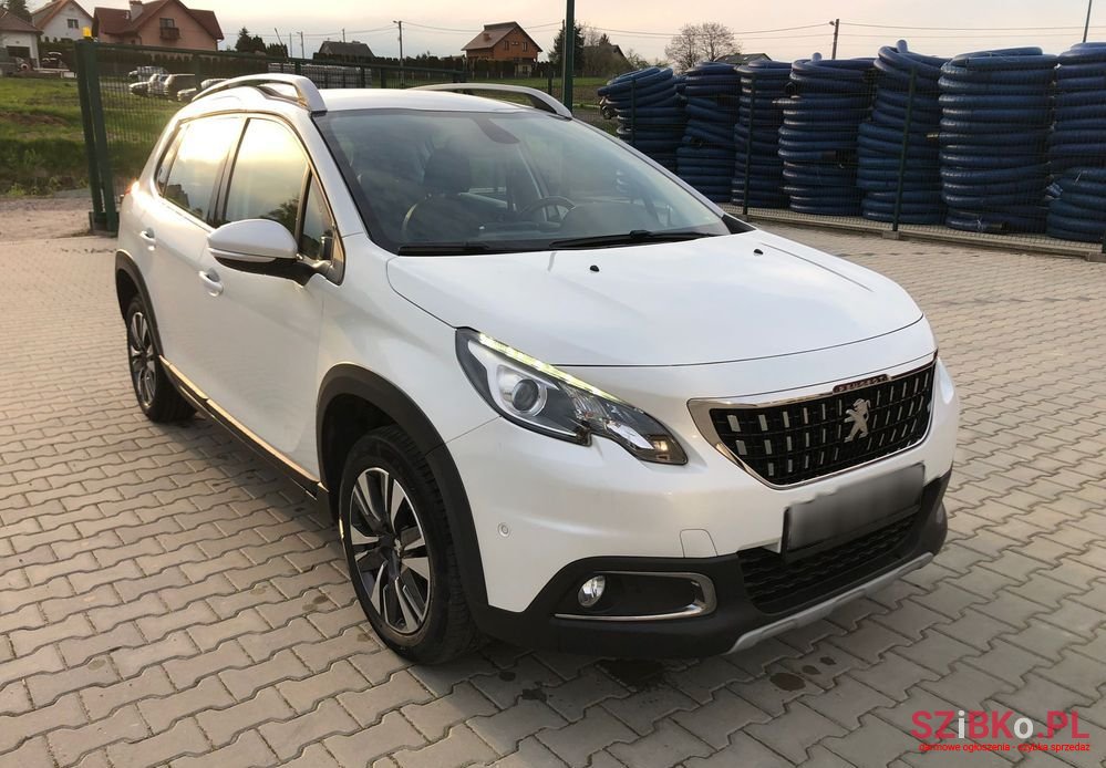 2016' Peugeot 2008 photo #1