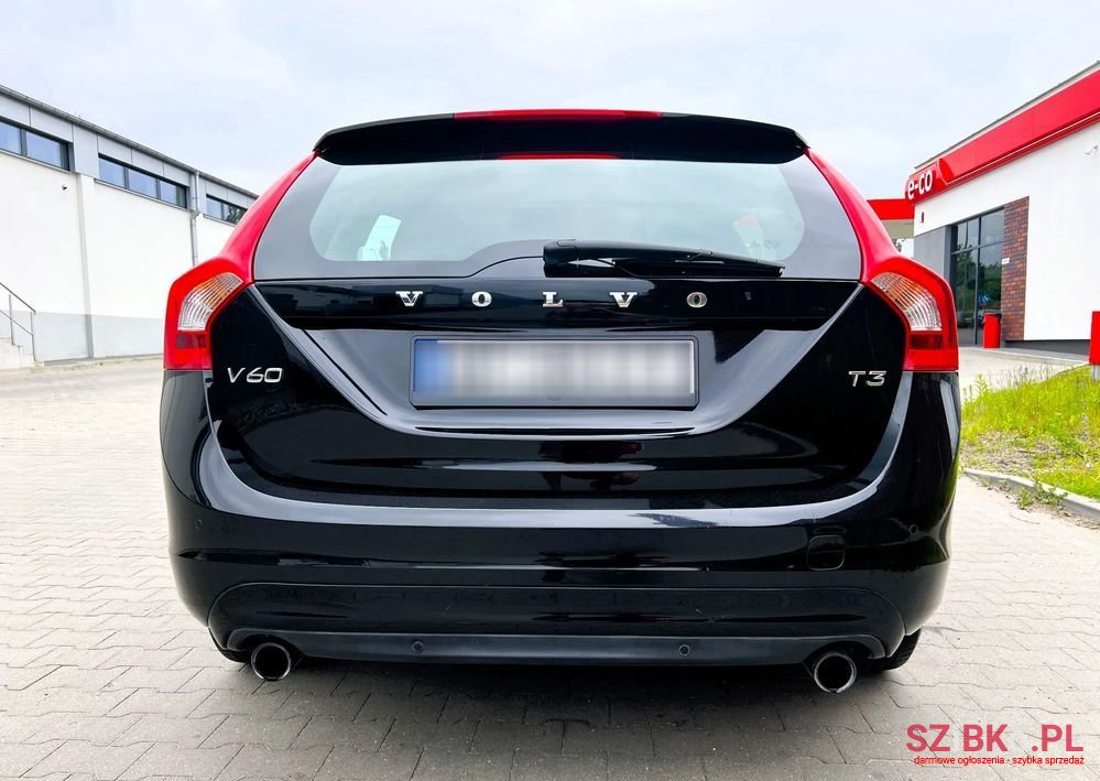 2016' Volvo V60 photo #4