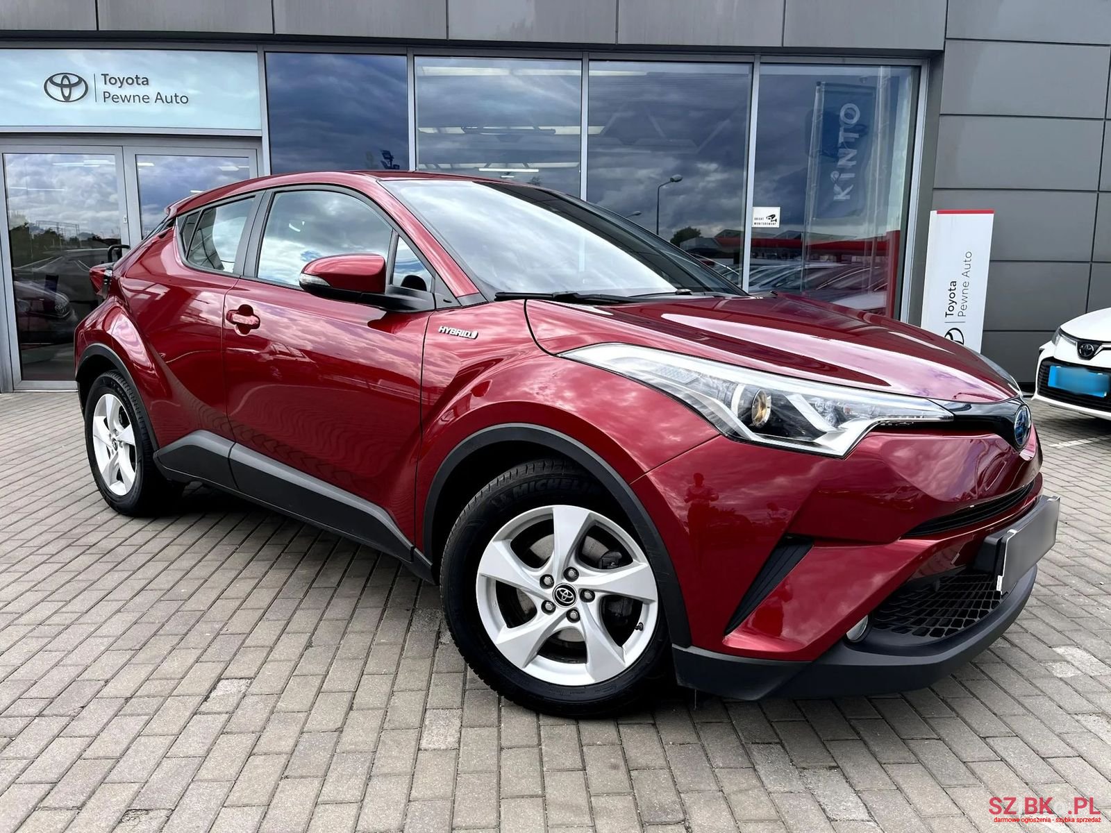 2019' Toyota C-HR photo #6