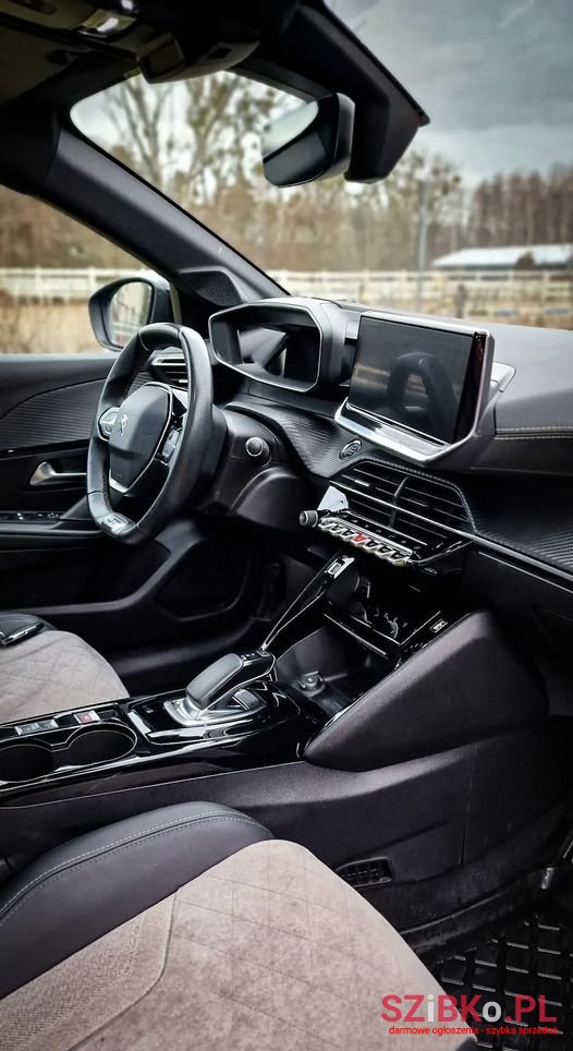 2020' Peugeot 208 E-208 Gt Line photo #4