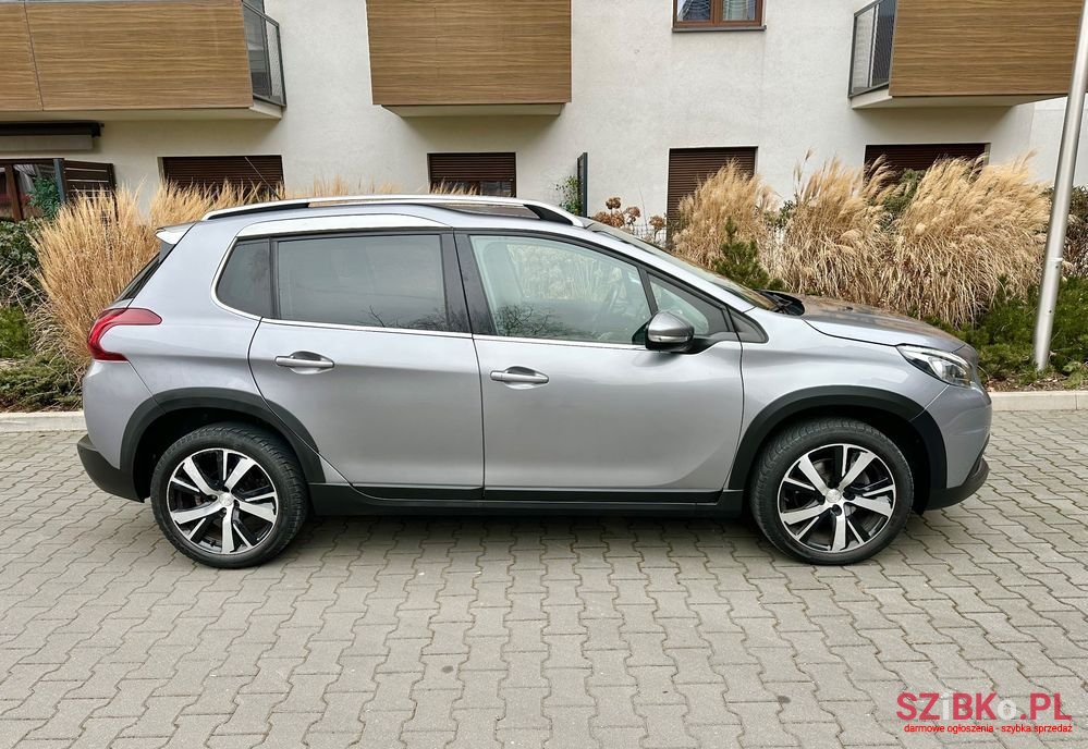 2019' Peugeot 2008 photo #5
