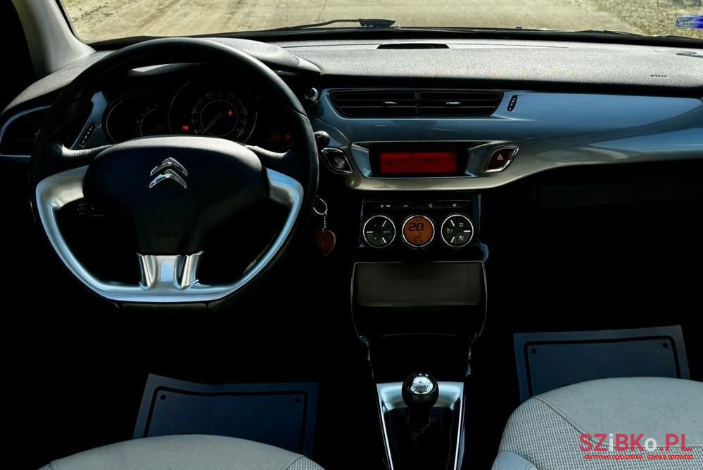 2011' Citroen C3 Vti 120 Exclusive photo #5