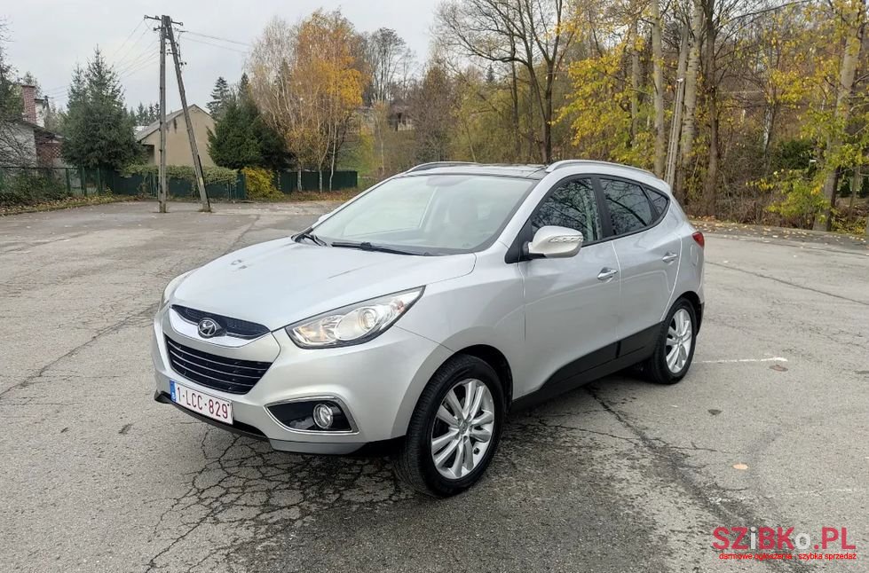 2011' Hyundai ix35 photo #1