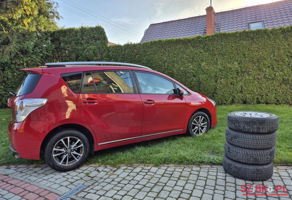 2013' Toyota Verso photo #6