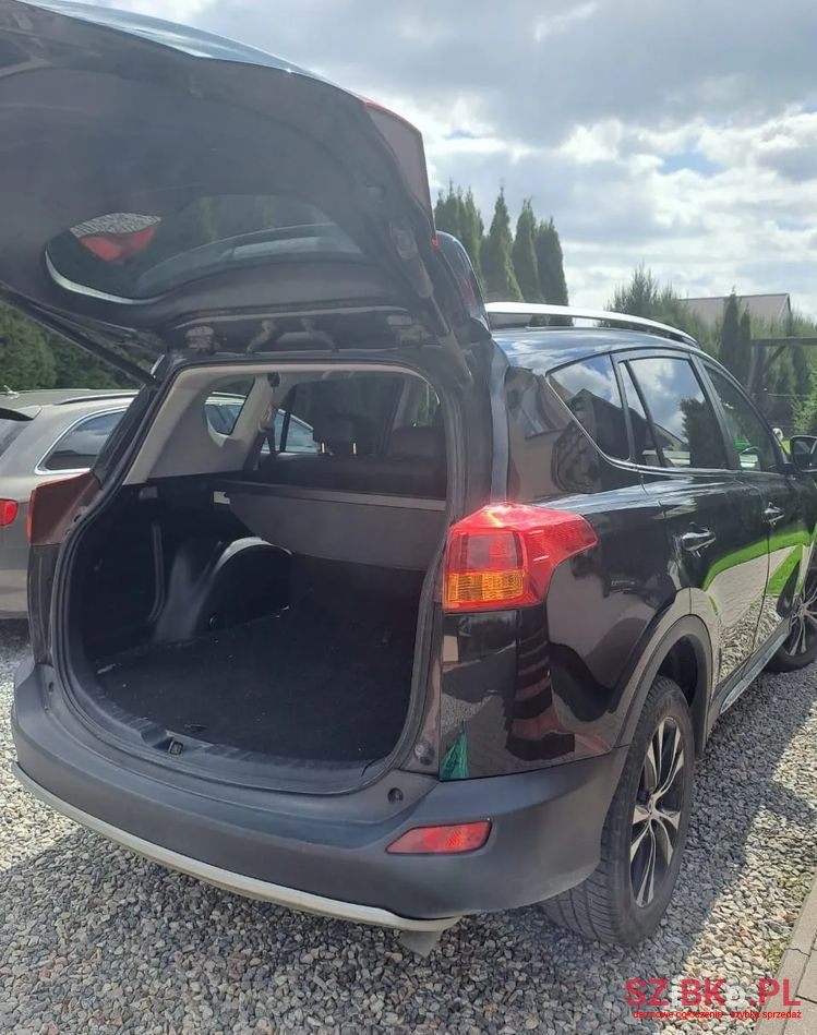 2015' Toyota RAV4 photo #6